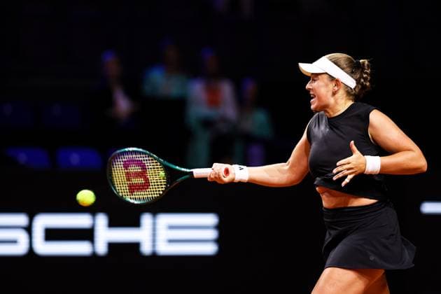 im Bild Jelena OSTAPENKO LAT Jelena OSTAPENKO LAT vs Dayana YASTREMSKA UKR GER, Porsche Tennis Grand Prix GP Stuttgart 2025, WTA500, 15.04.2025 GER, Porsche Tennis Grand Prix GP Stuttgart 2025, WTA500, 15.04.2025 Stuttgart Copyright: xEibner-Pressefoto RogerxBuerkex EP
