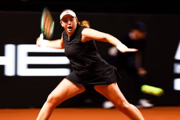 im Bild Jelena OSTAPENKO LAT Jelena OSTAPENKO LAT vs Dayana YASTREMSKA UKR GER, Porsche Tennis Grand Prix GP Stuttgart 2025, WTA500, 15.04.2025 GER, Porsche Tennis Grand Prix GP Stuttgart 2025, WTA500, 15.04.2025 Stuttgart Copyright: xEibner-Pressefoto RogerxBuerkex EP
