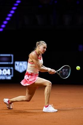 im Bild Dayana YASTREMSKA UKR Jelena OSTAPENKO LAT vs Dayana YASTREMSKA UKR GER, Porsche Tennis Grand Prix GP Stuttgart 2025, WTA500, 15.04.2025 GER, Porsche Tennis Grand Prix GP Stuttgart 2025, WTA500, 15.04.2025 Stuttgart Copyright: xEibner-Pressefoto RogerxBuerkex EP