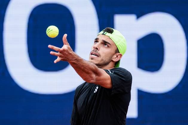 BMW Open München ATP, Tennis Herren 500; 15.04.2025 Francisco Cerundolo (Argentinien) im Match gegen Jan-Lennard Struff (Deutschland) BMW Open by Bitpanda München ATP 500: Tag 4, München, MTTC Iphitos am 15.04.2025 Copyright: xBEAUTIFULxSPORTS Wunderlx