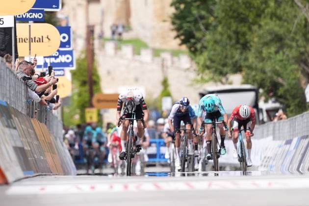 Covi Alessandro Of Uae Team Emirates Xrg winner of the stage 1 during the Giro d™Abruzzo, stage 1 from Scerni to Crecchio (151 km) - Abruzzo, Italy - Tuesday, April 15, 2025. - cycling .  Copyright: xMassimoxPaolone LaPressex