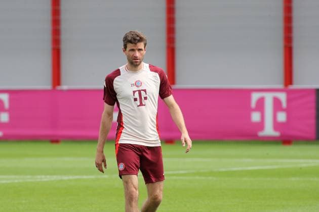 Fussball, Herren, Champions League, Saison 2024 2025, FC Bayern München, Abschlusstraining Thomas Müller, Mueller (FC Bayern München) auf dem Platz