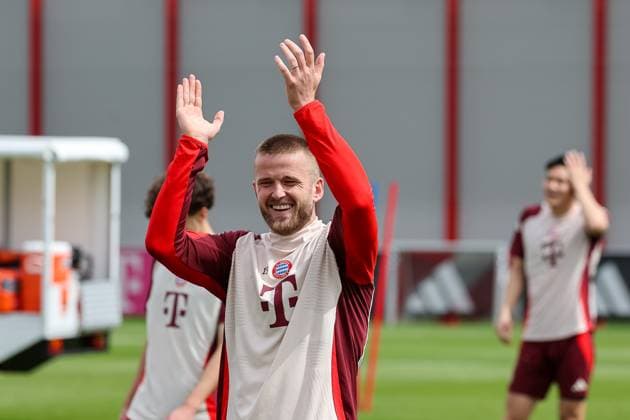 Eric Dier (FC Bayern Muenchen, 15) lacht und klatscht, gute Laune, GER, Abschlusstraining, FC Bayern Muenchen, Fussball, UEFA Champions League, Viertelfinale Rueckspiel, Saison 2024 2025, 15.04.2025, GER, Abschlusstraining, FC Bayern Muenchen, Fussball, UEFA Champions League, Viertelfinale Rueckspiel, Saison 2024 2025, 15.04.2025 Muenchen Copyright: xEibner-Pressefoto JennixMaulx EP_JML