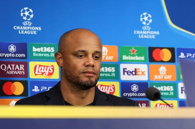 Chef-Trainer Vincent Kompany (FC Bayern Muenchen) auf der Pressekonferenz vor dem Spiel, Pressekonferenz, Inter Mailand vs. FC Bayern Muenchen, Fussball, Champions League, Viertelfinale, Rueckspiel, 15.04.2025 Mailand Lombardei Italien