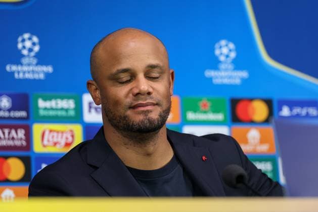 Chef-Trainer Vincent Kompany (FC Bayern Muenchen) auf der Pressekonferenz vor dem Spiel, Pressekonferenz, Inter Mailand vs. FC Bayern Muenchen, Fussball, Champions League, Viertelfinale, Rueckspiel, 15.04.2025 Mailand Lombardei Italien