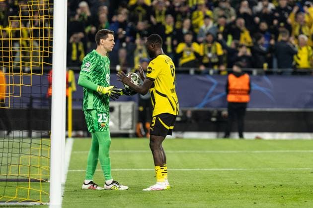 UEFA Champions League: Borussia Dortmund - FC Barcelona, Barca 15.04.2025 Borussia Dortmund bejubeln das Tor, 1:0 durch Serhou Guirassy (Borussia Dortmund, 9), Wojciech Szczesny (FC Barcelona, 25) UEFA Champions League: Borussia Dortmund - FC Barcelona; BVB Stadion Dortmund, Dortmund; 15.04.2025 Copyright: xBEAUTIFULxSPORTS Buriakovx