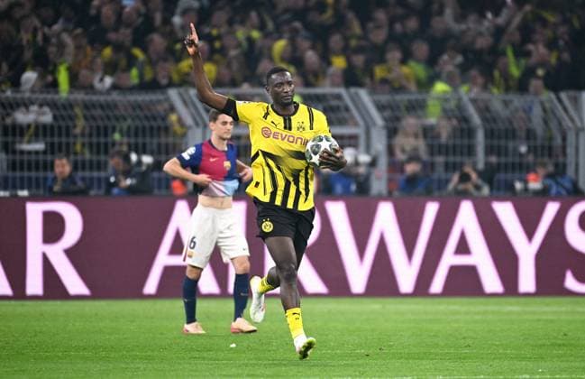 Fussball, Champions League, Deutschland, Herren, Saison 2024 2025, Viertelfinale Rückspiel, Signal Iduna Park Dortmund: Bor. Dortmund - FC Barcelona, Barca Jubel Serhou Guirassy (BVB) nach seinem Tor zum 1:0 durch Foulelfmeter. Jubel, Freude, Aktion.