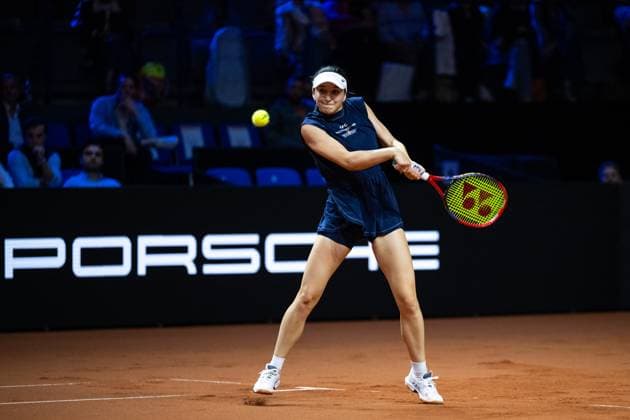 Eva Las (Deutschland) im Bild, Eva Lys (Deutschland) vs Jasmine Paolini (Italien), Runde 1, GER, Porsche Tennis Grand Prix GP Stuttgart 2025, WTA500, 15.04.2025 GER, Porsche Tennis Grand Prix GP Stuttgart 2025, WTA500, 15.04.2025 Stuttgart Copyright: xEibner-Pressefoto Memmlerx EP_MMR