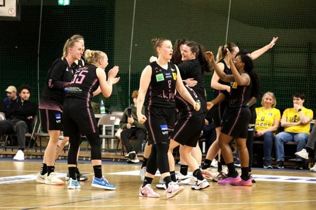 DEU, easyCredit DBBL, ALBA vs. SAARLOUIS ROYALS, 15.04.2025, Soemmeringhalle, Berlin, DEU, easyCredit DBBL, ALBA vs. SAARLOUIS ROYALS, im Bild Saarlouis-Spielerinne-Kreid Foto: Juergen Engler nordphoto GmbH