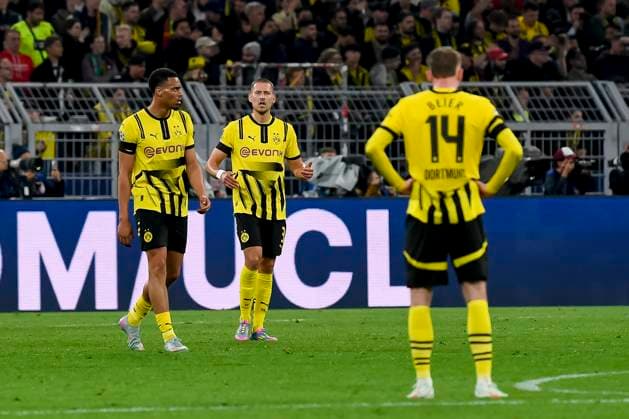 Felix Nmecha (Borussia Dortmund) und Waldemar Anton (Borussia Dortmund) looks dejected during the UEFA Champions League 2024 25 Quarter Final Second Leg match between Borussia Dortmund and FC Barcelona, Barca at BVB Stadion Dortmund on April 15, 2025 in Dortmund, Germany. (Photo by Max Maiwald DeFodi Images)