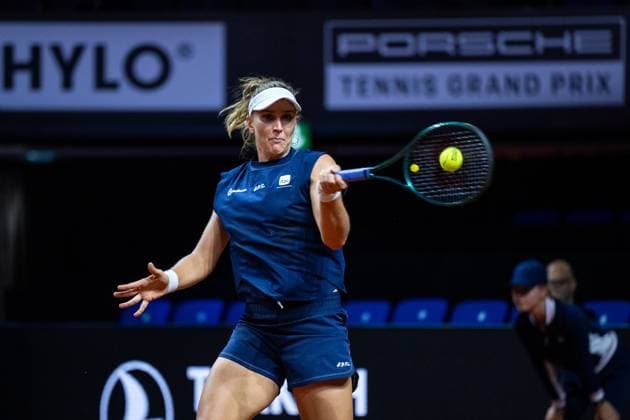 Beatriz Haddad Maia (Brasilien) im Bild am Ball, Emma Navarro (USA) vs Beatriz Haddad Maia (Brasilien), Runde 1, GER, Porsche Tennis Grand Prix GP Stuttgart 2025, WTA500, 15.04.2025 GER, Porsche Tennis Grand Prix GP Stuttgart 2025, WTA500, 15.04.2025 Stuttgart Copyright: xEibner-Pressefoto Memmlerx EP_MMR
