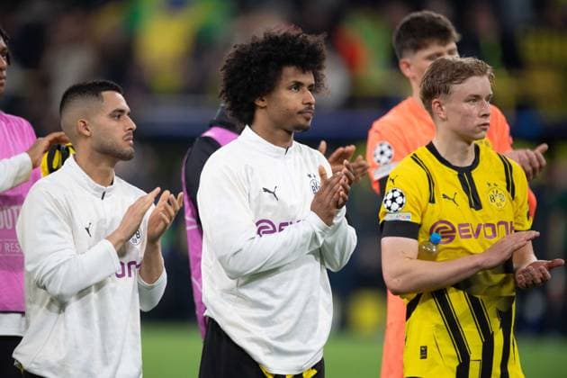 v.l. Yan Bueno COUTO (DO) , Karim-David ADEYEMI (DO), Daniel SVENSSON (DO) enttaeuscht, enttäuscht, Enttäuschung, Enttaeuschung Fussball Champions League, Viertelfinale, Round of 8, Borussia Dortmund (DO) - FC Barcelona, Barca (Barca) 3-1 am 15.04.2025 in Dortmund Deutschland. UEFA regulations prohibit any use of photographs as image sequences and or quasi-video Â