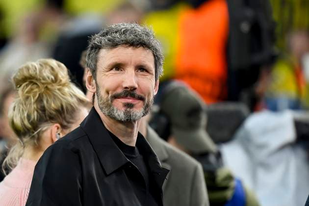 Mark van Bommel looks on during the UEFA Champions League 2024 25 Quarter Final Second Leg match between Borussia Dortmund and FC Barcelona, Barca at BVB Stadion Dortmund on April 15, 2025 in Dortmund, Germany. (Photo by Max Maiwald DeFodi Images) *** Mark van Bommel looks on during the UEFA Champions League 2024 25 Quarter Final Second Leg match between Borussia Dortmund and FC Barcelona at BVB Stadion Dortmund on April 15, 2025 in Dortmund, Germany Photo by Max Maiwald DeFodi Images