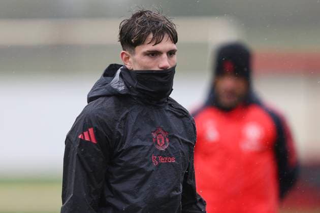 Manchester United, ManU FC Training Alejandro Garnacho of Manchester United during the Manchester United FC Training ahead of the Europa League Quarter-Final 2nd leg, at Carrington Training Centre, Manchester, England, United Kingdom on 16 April 2025 Credit: Jake Kirkman Every Second Media Editorial use only. All images are copyright Every Second Media Limited. No images may be reproduced without prior permission. Copyright: xIMAGO EveryxSecondxMediax ESM-1422-0017 JakexKirkmanx xEveryxSecondxMediax