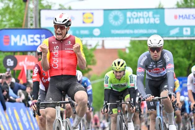 Ronde van Limburg 2025 - Men Elite TONGEREN, BELGIUM - APRIL 16 : Fretin Milan (BEL) of Cofidis wins, Dehairs Simon (BEL) of Alpecin-Deceuninck pictured during the 77th edition of the Ronde van Limburg, an UCI Individual Road cycling, Rad, Radsport, Strasse race with start in Hasselt and finish in Tongeren after 178,6 km, organized by Flanders Classics on April 16, 2025 in Tongeren, Belgium, 16 04 2025 Tongeren Belgium Copyright: xJanxDexMeuleneirx