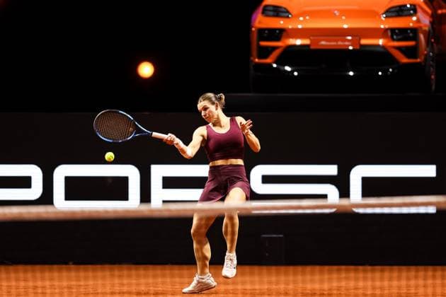 im Bild Jana Fett Jana Fett CRO vs Iga Swiatek POL GER, Porsche Tennis Grand Prix GP Stuttgart 2025, WTA500, 16.04.2025 GER, Porsche Tennis Grand Prix GP Stuttgart 2025, WTA500, 16.04.2025 Stuttgart Copyright: xEibner-Pressefoto RogerxBuerkex EP