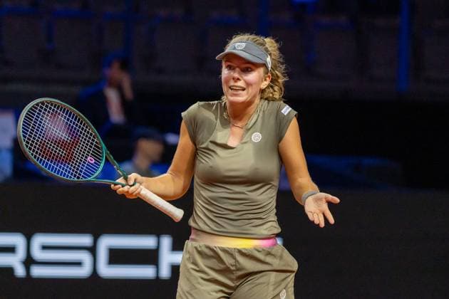 Aufregung bei Magdalena Frech nach einem verlorenen Punkt, Magdalena Frech vs. Sara Errani, Tennis, Porsche Tennis Grand Prix, Center Court, Einzel Frauen, Achtelfinale, Spielzeit 2025, 16.04.2025, Magdalena Frech vs. Sara Errani, Tennis, Porsche Tennis Grand Prix, Center Court, Einzel Frauen, Achtelfinale, Spielzeit 2025, 16.04.2025, Stuttgart Copyright: xEibner-Pressefoto EdwardxCheungx EP_ECG