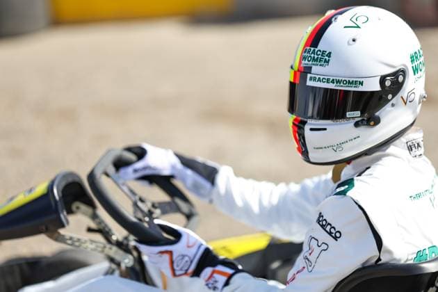 Sport Themen der Woche KW16 Sport Bilder des Tages RACE4WOMEN CHALLENGE ME Vettel Karting Event Sebastian Vettel looks on during the RACE4WOMEN CHALLENGE ME event ahead of the F1 Grand Prix of Saudi Arabia at Jeddah Corniche Circuit in Jeddah, Saudi Arabia, on April 16, 2025. Jeddah Mecca Saudi Arabia  Copyright: xPaddockerx originalFilename:paddocker-f1grandp250416_npoOl.jpg