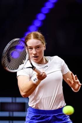 im Bild Ella Seidel Tatjana Maria GER vs Ella Seidel GER GER, Porsche Tennis Grand Prix GP Stuttgart 2025, WTA500, 16.04.2025 GER, Porsche Tennis Grand Prix GP Stuttgart 2025, WTA500, 16.04.2025 Stuttgart Copyright: xEibner-Pressefoto RogerxBuerkex EP