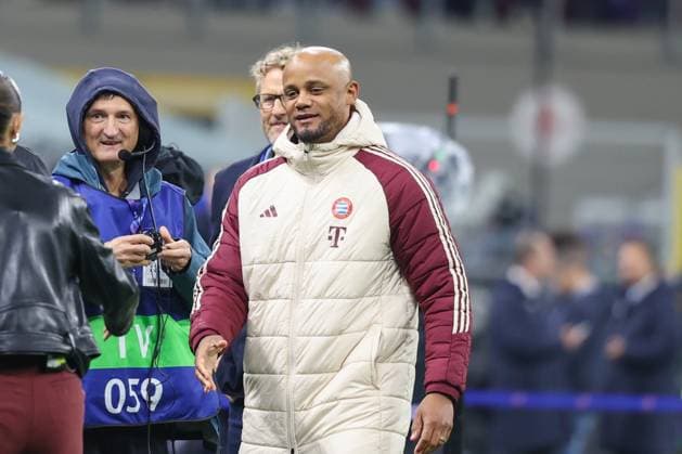 Cheftrainer Vincent Kompany (FC Bayern Muenchen) schaut, Inter Mailand vs. FC Bayern Muenchen, Fussball, Champions League, Viertelfinale, Rueckspiel, 16.04.2025