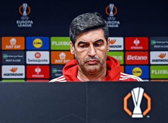 Match Europa League Manchester United, ManU - OL PHOTOPQR LE PROGRES Stéphane GUIOCHON - Manchester 16 04 2025 - Match Europa League Manchester United - OL -En Angleterre à Manchester à la veille du match de 1 4 de finale retour de l Europa League saison 2024-2025 Manchester United - OL conférence de presse de Paulo Fonseca press conference, PK, Pressekonferenz at Old Trafford, Manchester. Wednesday April 16, 2025 Manchester France  Copyright: xPHOTOPQR LExPROGRES MAXPPPxStéphanexGUIOCHONx 20250416LPL7915 20250416LPL7915