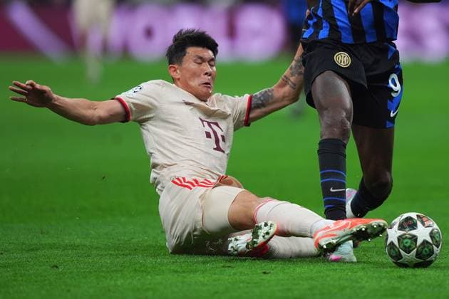 Bayern s Kim Min-jae during the Uefa Champions League soccer match between Inter and Bayern Munich at San Siro Stadium in Milan , North Italy - , Wednesday April 16, 2025 . - Soccer  Copyright: xSpada LaPressex