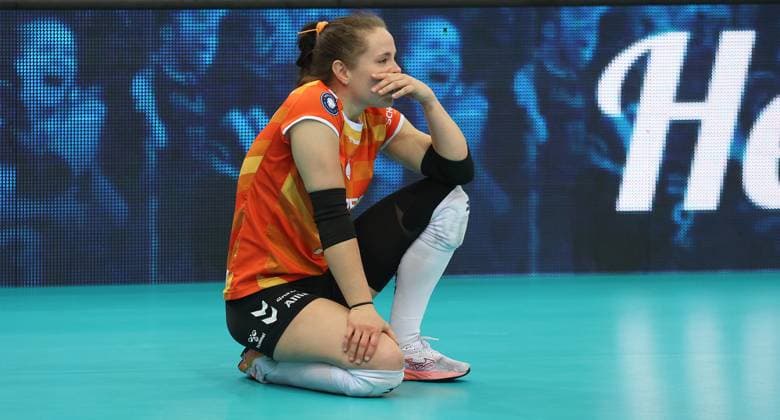 Stuttgart , Volleyball Frauen Bundesliga PlayOffs Halbfinale Spiel 3 , Allianz MTV Stuttgart vs. Dresdner SC , Roosa Koskelo ( Stgt )