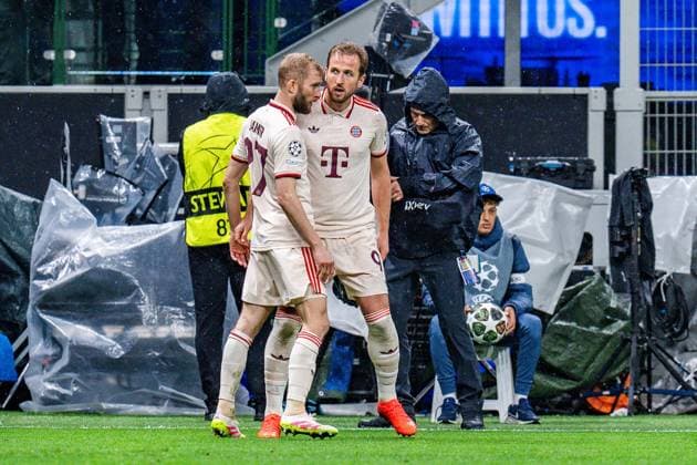 16.04.2025, Inter Mailand vs. FC Bayern München, UEFA Champions League, Viertelfinale-Rückspiel Tor zum 0:1 durch Harry Kane (FC Bayern Muenchen, 9) hier mit Konrad Laimer (FC Bayern Muenchen, 27) Copyright: xBahhoxKarax
