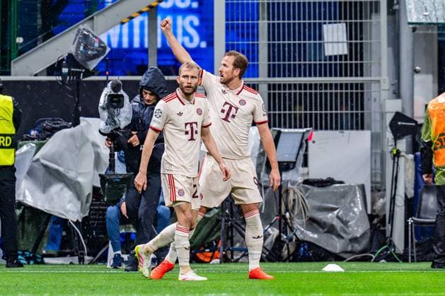 16.04.2025, Inter Mailand vs. FC Bayern München, UEFA Champions League, Viertelfinale-Rückspiel Tor zum 0:1 durch Harry Kane (FC Bayern Muenchen, 9) hier mit Konrad Laimer (FC Bayern Muenchen, 27) Copyright: xBahhoxKarax
