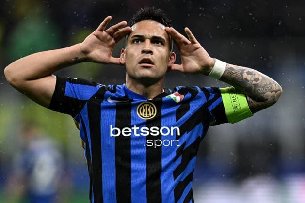 Bilder des Jahres 2025, Sport 04 April Sport Themen der Woche KW16 Sport Bilder des Tages Db Milano 16 04 2025 - Champions League Inter-Bayern Monaco foto Daniele Buffa Image nella foto: esultanza gol Lautaro Martinez 
