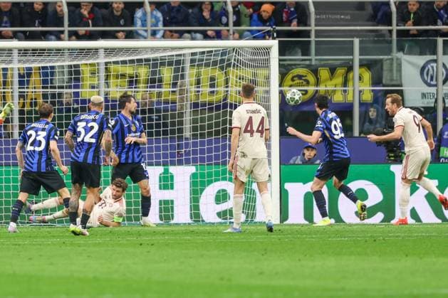 Harry Kane (FC Bayern Muenchen) re. erzielt das 0:1, Inter Mailand vs. FC Bayern Muenchen, Fussball, Champions League, Viertelfinale, Rueckspiel, 16.04.2025