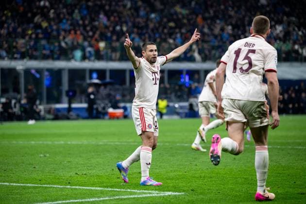 Raphael Guerreiro (FC Bayern Muenchen, 22), Eric Dier (FC Bayern Muenchen, 15) jubeln ueber das Tor zum 2:2, ITA, Inter Mailand vs FC Bayern Muenchen, Fussball, UEFA Champions League, Viertelfinale Rueckspiel, Saison 2024 2025, 16.04.2025 ITA, Inter Mailand vs FC Bayern Muenchen, Fussball, UEFA Champions League, Viertelfinale Rueckspiel, Saison 2024 2025, 16.04.2025 Milano Copyright: xEibner-Pressefoto Memmlerx EP_MMR