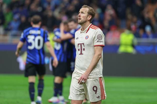 Harry Kane (FC Bayern Muenchen) enttaeuscht und traurig, Inter Mailand vs. FC Bayern Muenchen, Fussball, Champions League, Viertelfinale, Rueckspiel, 16.04.2025