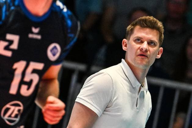 GER, VBL, VfB Friedrichshafen vs SVG Lüneburg 16.04.2025, Spacetech Arena, Friedrichshafen, GER, VBL, VfB Friedrichshafen vs SVG Lüneburg, im Bild Adam Swaczyna (Friedrichshafen)
