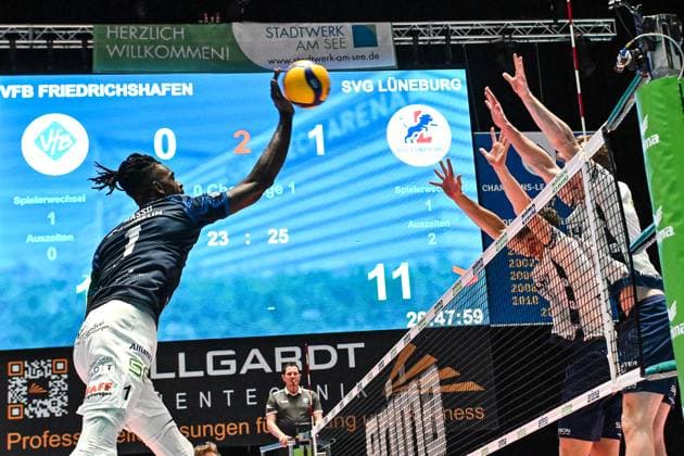 GER, VBL, VfB Friedrichshafen vs SVG Lüneburg 16.04.2025, Spacetech Arena, Friedrichshafen, GER, VBL, VfB Friedrichshafen vs SVG Lüneburg, im Bild Jose Israel Masso Alvarez (Friedrichshafen, 1)