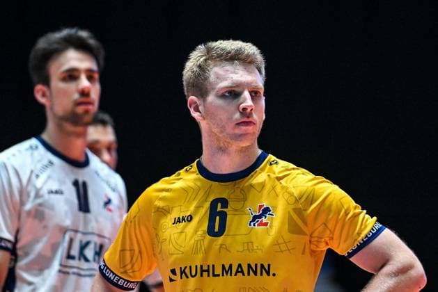 GER, VBL, VfB Friedrichshafen vs SVG Lüneburg 16.04.2025, Spacetech Arena, Friedrichshafen, GER, VBL, VfB Friedrichshafen vs SVG Lüneburg, im Bild Gage Worsley (Lueneburg, 6)