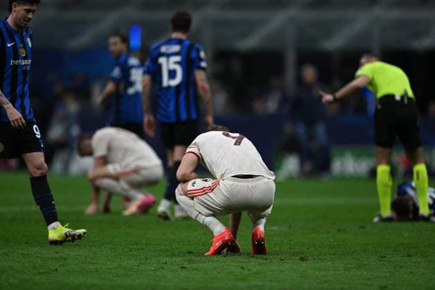 Sport Themen der Woche KW16 Sport Bilder des Tages CALCIO - UEFA Champions League - Inter - FC Internazionale vs Bayern Munich Harry Kane of FC Bayern Mlonaco react during the UEFA Champions League quarter finals second leg match between Inter FC Internazionale and FC Bayern Monaco, on Avril 16th, 2025, at Giuseppe Meazza San Siro Siro stadium in Milan, Italy Credit: Tiziano Ballabio Milan Italy  Copyright: xIPAxSport ABACAx