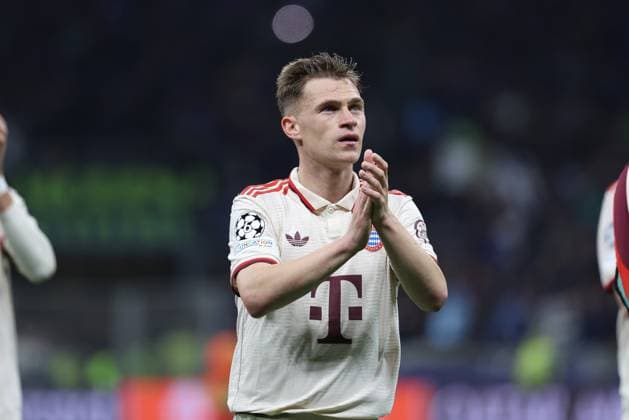 enttaeuschung bei Joshua Kimmich 6 (FC Bayern Muenchen) nach dem Schlusspfiff ueber das Aus, Inter Mailand vs. FC Bayern Muenchen, Fussball, Champions League, Viertelfinale, Rueckspiel, 16.04.2025 Mailand Lombardei Italien