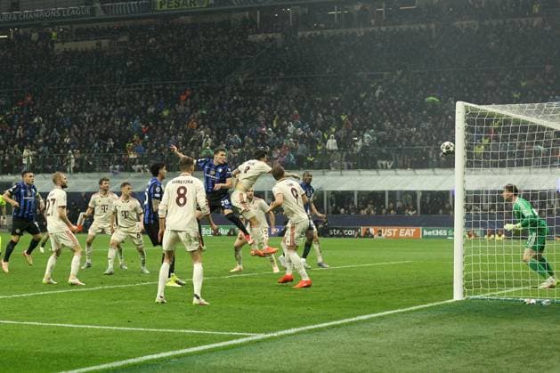 Sport Themen der Woche KW16 Sport Bilder des Tages BENJAMIN PAVARD, Inter, Champions League, 2024-25, Inter vs Bayern Munich 2-2, 16-04-2025, Goal, Gol CHAMPIONS LEAGUE 2024-25 INTER-BAYERN MONACO 2-2