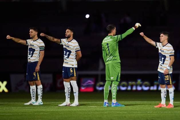 Sport Themen der Woche KW16 Sport Bilder des Tages RECORD DATE NOT STATED Liga BBVA MX Clausura 2025 Pumas UNAM vs Santos Lisandro Magallan, Nathanael Ananias, Alex Padilla, Santiago Trigos of Pumas during the 16th round match between Pumas UNAM and Santos as part of the Liga BBVA MX, Torneo Clausura 2025 at Olimpico Universitario Stadium, on April 16, 2025 in Mexico City, Mexico. CIUDAD DE MEXICO CDMX MEXICO  Copyright: xJosexLuisxMelgarejox 20250416222145_LMX_C25_UNAM_SAN_ANANIAS13