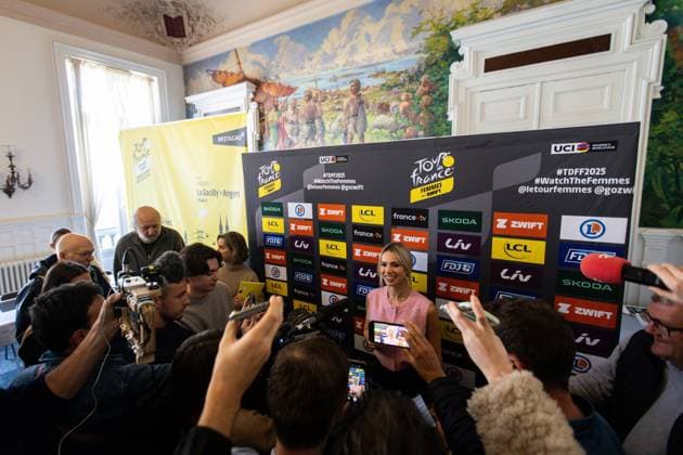 à 100 jours du grand départ du Tour de France Femme PHOTOPQR LE TELEGRAMME Vincent Le Guern ; ; 17 04 2025 ; Vannes (56) 17-04-2025 : à 100 jours du grand départ du Tour de France Femmes, Marion Rousse, directrice de l épreuve, était à Vannes pour lancer le compte à rebours Vannes, France, april 17th 2025. 100 days before the start of the cycling race Women s Tour de France France  Copyright: xPHOTOPQR LExTELEGRAMME MAXPPPxVincentxLexGuernx 20250417TGB8506 20250417TGB8506
