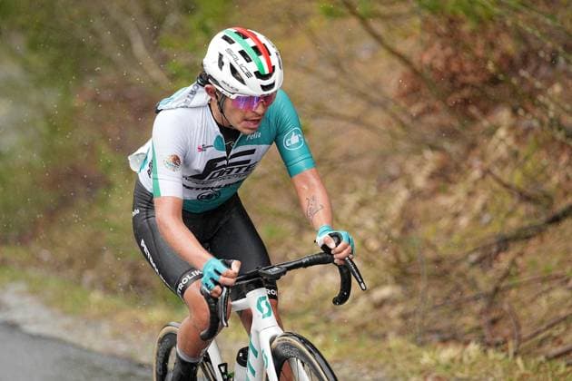 CALLEJAS SANTOS Edison Alejandro cycles during the Giro d™Abruzzo, stage 3 from San Demetrio ne Vestini to Roccaraso (Aremogna) (160 km) - Abruzzo - Thursday, April 17, 2025. - cycling .  Copyright: xMarcoxAlpozzi LaPressex