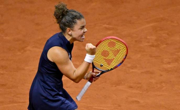 Jasmine Paolini (ITA) Jubel, Freude, Emotion, emotional, jubelt, Glueck, gluecklich, ueber Matchgewinn Gestik Geste Tennis Damen Porsche-Cup Porsche Tennis Grand Prix GP Stuttgart 2025 Porsche Arena 17.04.2024 DFL REGULATIONS PROHIBIT ANY USE OF PHOTOGRAPHS AS IMAGE SEQUENCES AND OR QUASI-VIDEO Tennis Damen Porsche-Cup Porsche Tennis Grand Prix GP Stuttgart 2025