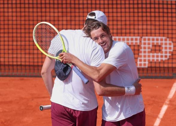 Jakob Schnaitter (umgedrehte Kappe), Mark Wallner jubeln nach dem Sieg,Jubel,Freude,Emotion, Herren Doppel, Men s Doubles Copyright: xJuergenxHasenkopfx