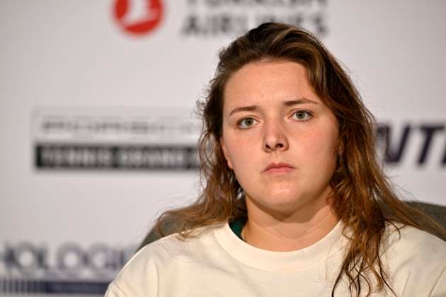 Jule Niemeier (GER) Portrait im Interview Tennis Damen Porsche-Cup Porsche Tennis Grand Prix GP Stuttgart 2025 Porsche Arena 17.04.2024 DFL REGULATIONS PROHIBIT ANY USE OF PHOTOGRAPHS AS IMAGE SEQUENCES AND OR QUASI-VIDEO Tennis Damen Porsche-Cup Porsche Tennis Grand Prix GP Stuttgart 2025