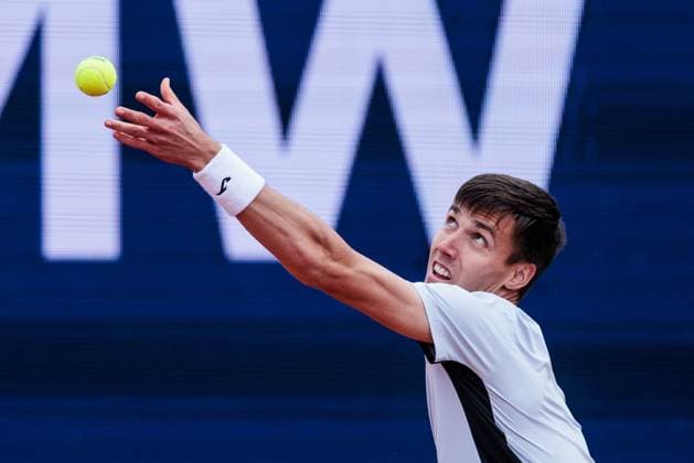 Sport Bilder des Tages BMW Open München ATP, Tennis Herren 500; 17.04.2025 Fabian Marozsan (Ungarn) im Match gegen Ugo Humbert (Frankreich) BMW Open by Bitpanda München ATP 500: Tag 6, München, MTTC Iphitos am 17.04.2025 Copyright: xBEAUTIFULxSPORTS Wunderlx