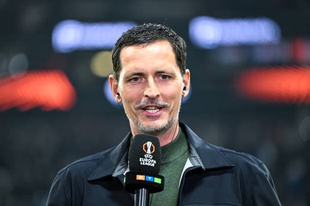 Dino Toppmoeller (Eintracht Frankfurt, Trainer) beim TV Interview vor der Partie. GER, Eintracht Frankfurt vs. Tottenham Hotspur, Fussball, UEFA Europa League, Viertelfinale, Saison 2024 2025, 17.04.2025. GER, Eintracht Frankfurt vs. Tottenham Hotspur, Fussball, UEFA Europa League, Viertelfinale, Saison 2024 2025, 17.04.2025. Frankfurt Copyright: xEibner-Pressefoto FlorianxWiegandx EP_FWD