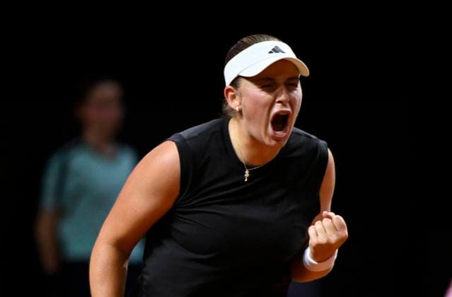 Jelena Ostapenko (LAT) Jubel, Freude, Emotion, emotional, jubelt, Glueck, gluecklich, Gestik Geste Tennis Damen Porsche-Cup Porsche Tennis Grand Prix GP Stuttgart 2025 Porsche Arena 17.04.2024 DFL REGULATIONS PROHIBIT ANY USE OF PHOTOGRAPHS AS IMAGE SEQUENCES AND OR QUASI-VIDEO Tennis Damen Porsche-Cup Porsche Tennis Grand Prix GP Stuttgart 2025