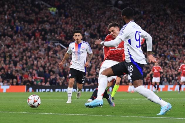 Manchester United, ManU v Olympique Lyonnais 17th April 2025 - UEFA Europa League - Quarter Final (2nd Leg) - Manchester United v Olympique Lyonnais - Manuel Ugarte of Manchester United scores the opening goal - Photo: Simon Stacpoole Offside. Manchester UK Copyright: xSimonxStacpoolexOffside
