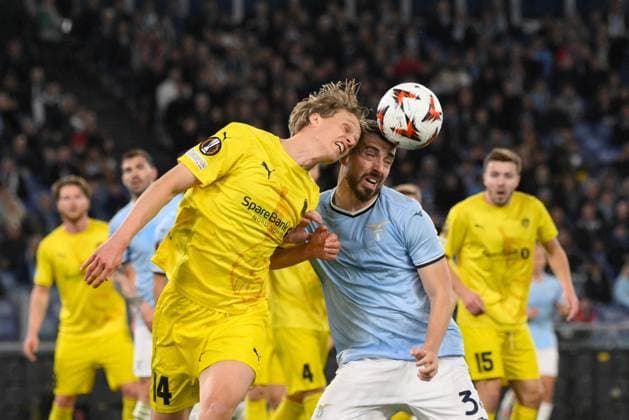 CALCIO - UEFA Europa League - SS Lazio vs FK Bodo Glimt Lazioâ??s Mario Gila and Glimtâ??s Ulrik Saltnesduring the UEFA Europa League 2024-2025 football match between SS Lazio and FK Bodo Glimt at the Olympic Stadium in Rome on April 17, 2025. Rome Italy  Copyright: xIPAxSport ABACAx